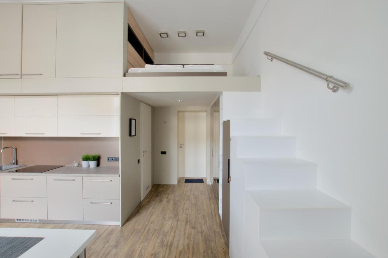 Standard By Hi5 - Gellért Area Apartman