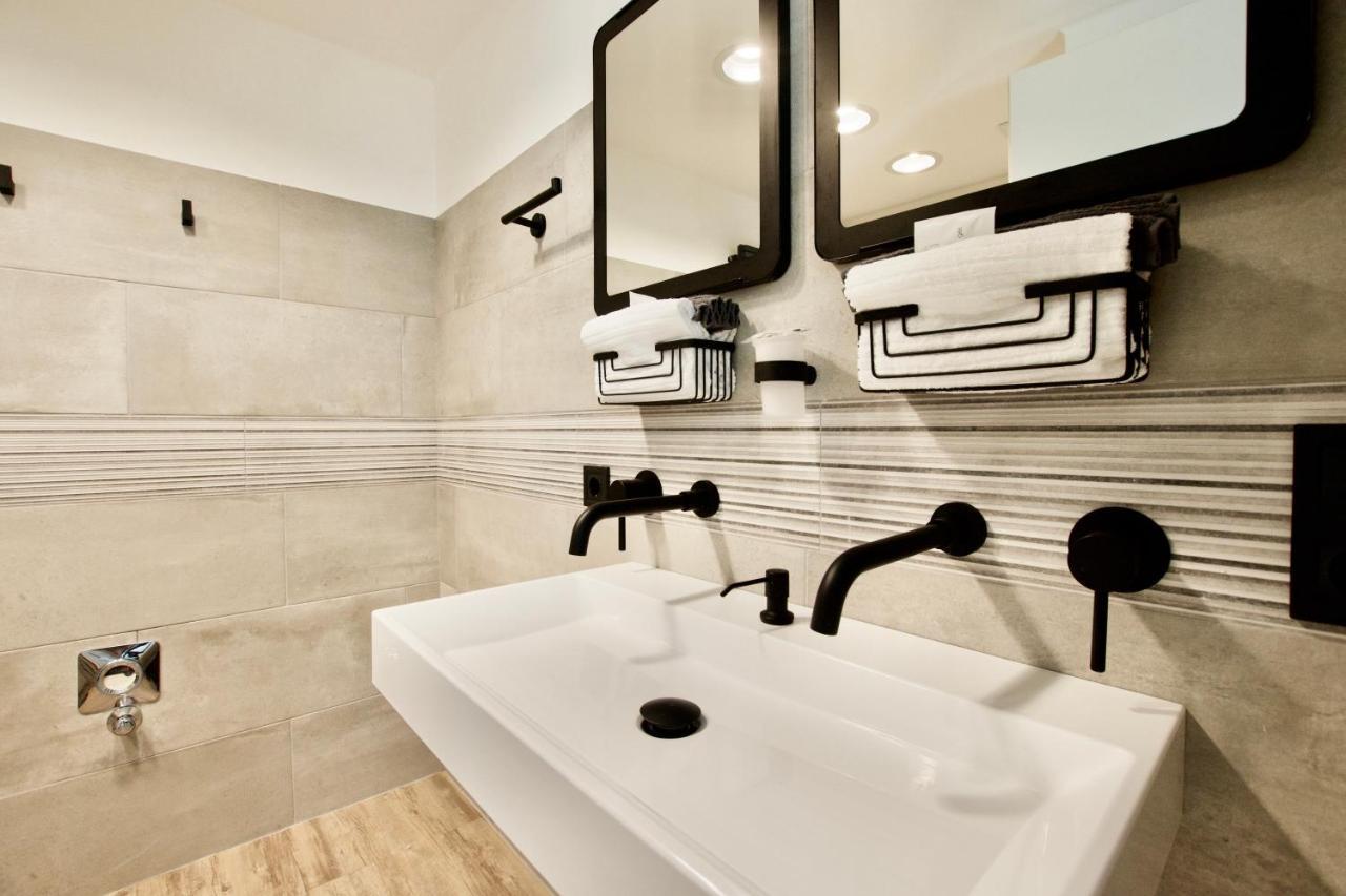 Standard By Hi5 - Gellért Area Apartman *